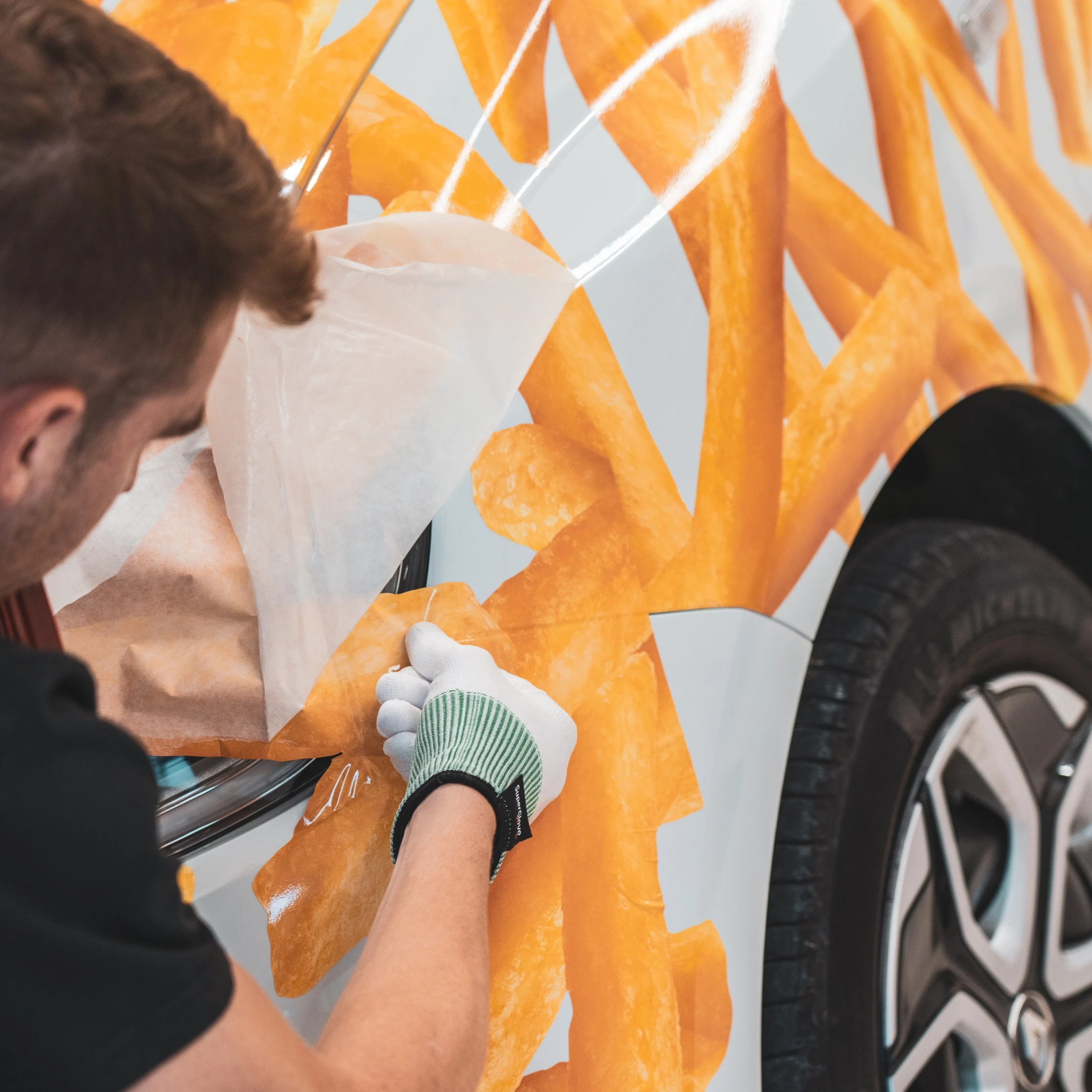 Detail van auto wrapping voor de frietwagon door Castaar