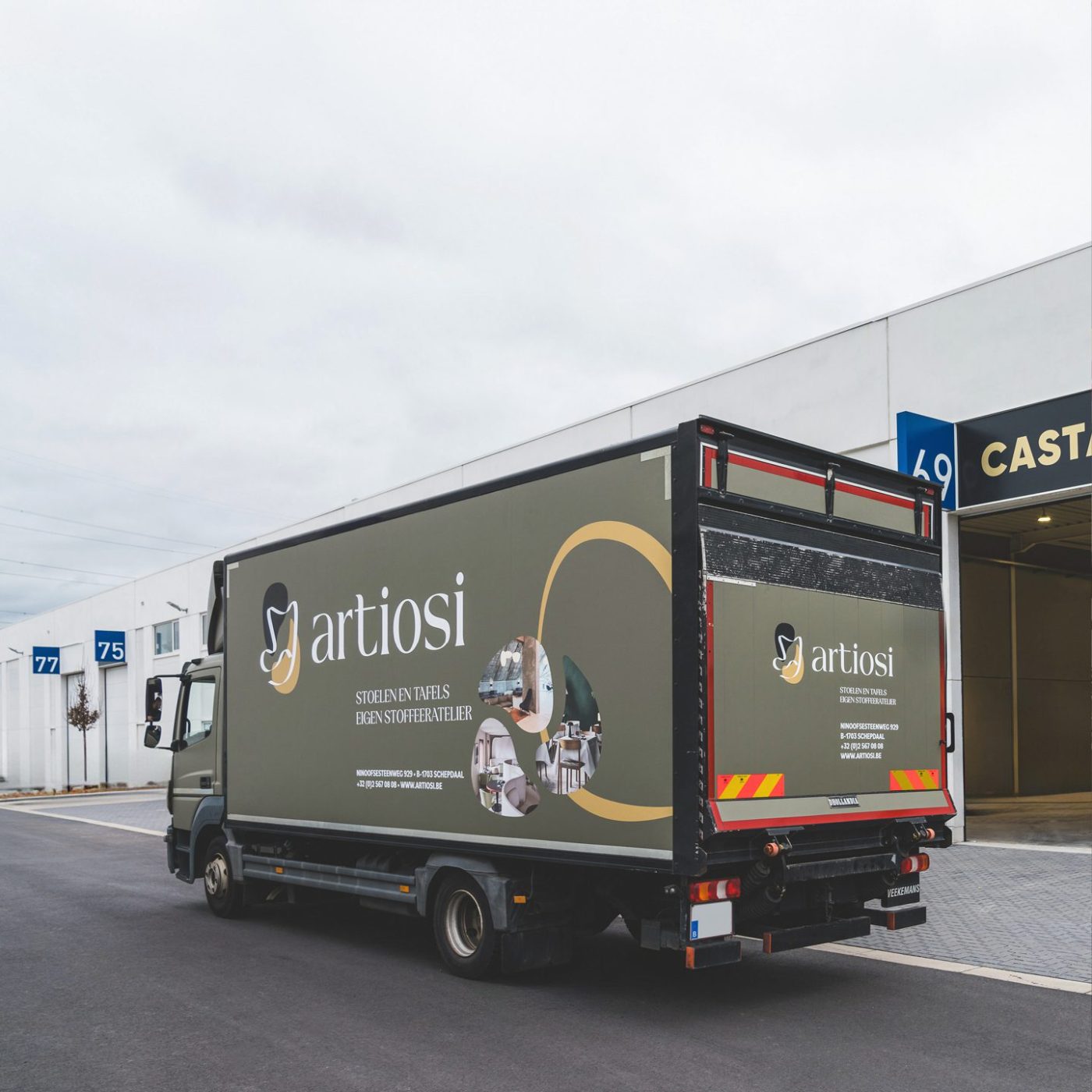 Artiosi belettering camion door Castaar printafdeling