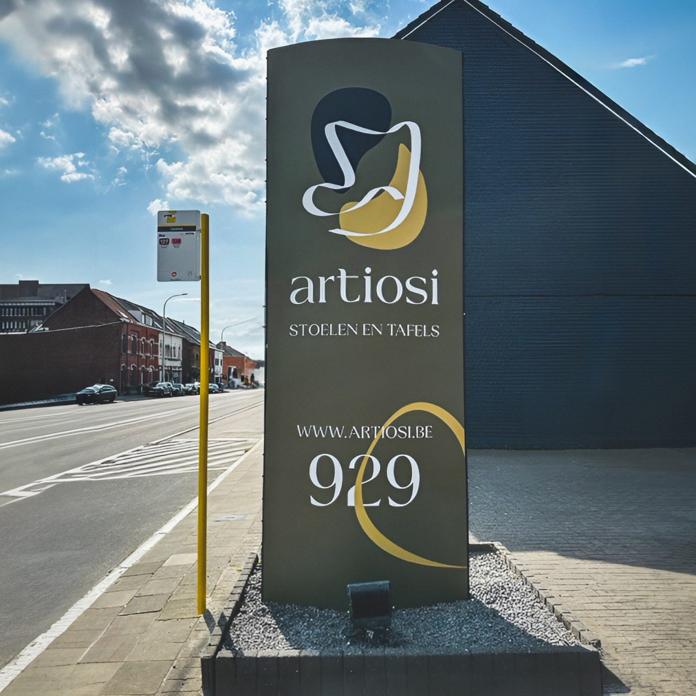 Artiosi belettering totem - Castaar
