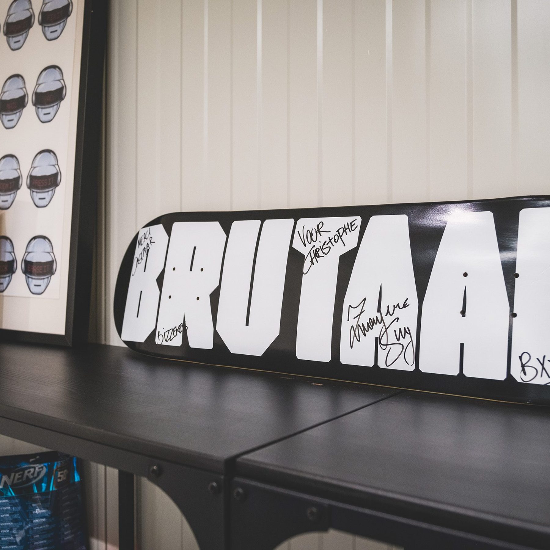 Castaar-skateboard-brutaal-zwangere-guy