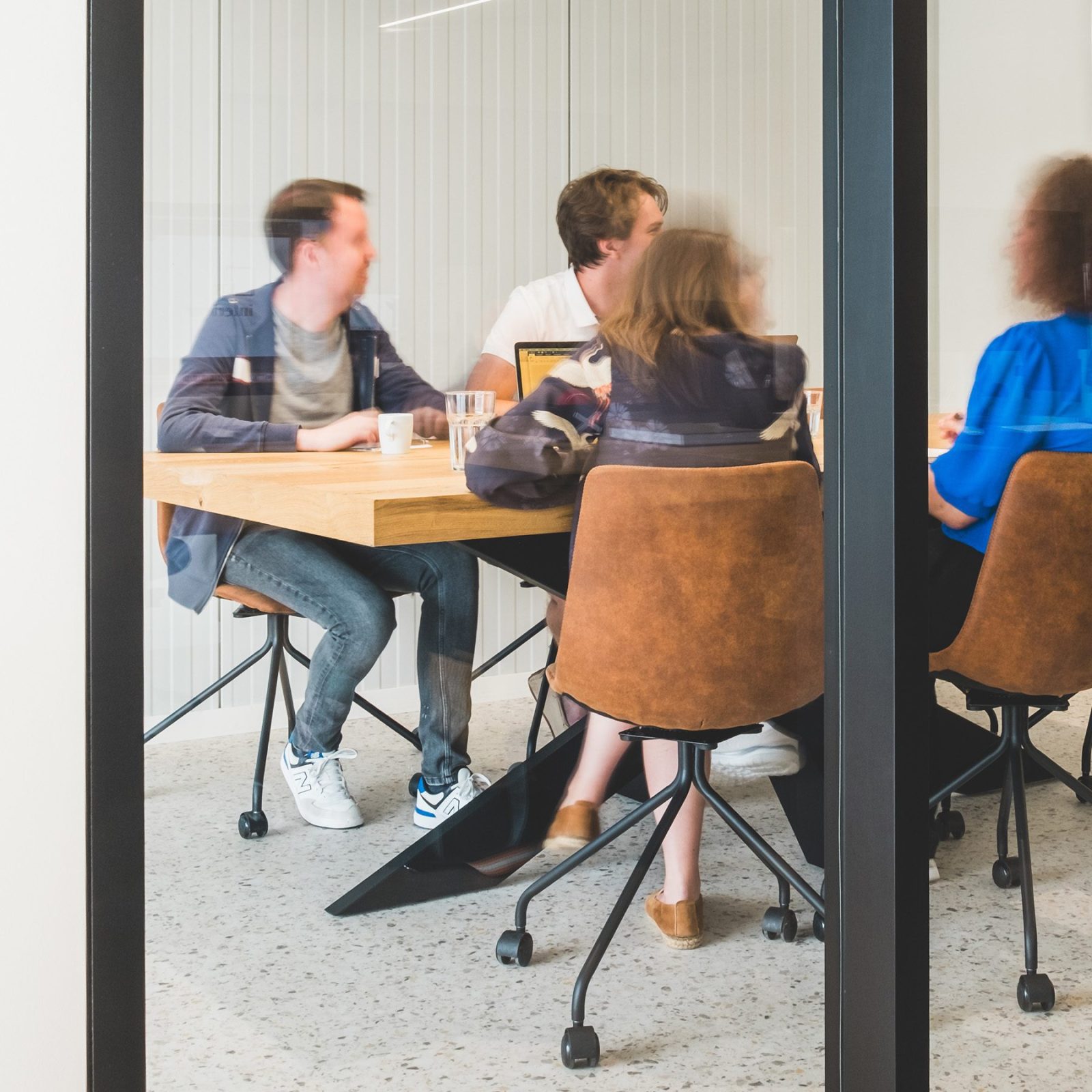 Advertising team van Castaar tijdens een brainstorming voor Haacs