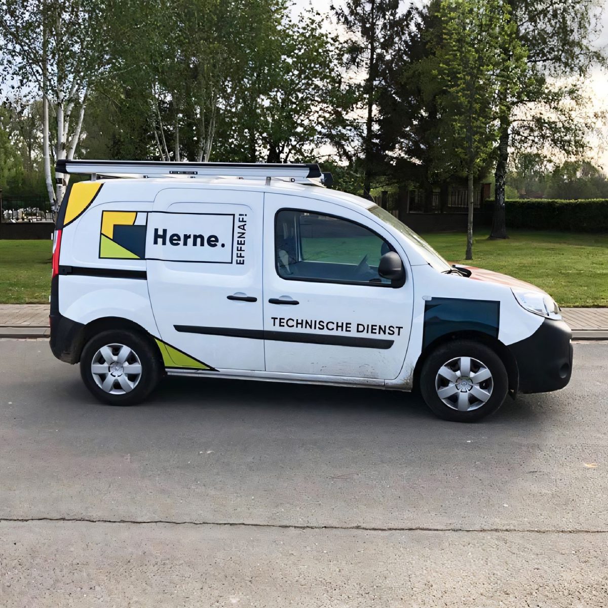 Belettering bestelwagen gemeente Gooik